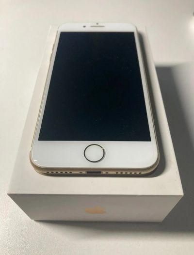 Лот: 19384084. Фото: 1. iPhone 7 32 Gb. Смартфоны