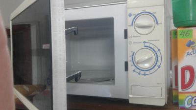 Лот: 12725572. Фото: 1. Микроволновая печь Samsung MW61FR... Микроволновки, мини-печи