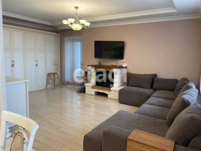 Лот: 20998207. Фото: 1. Сдам 3-комн. кв. 80 кв.м. Красноярск... Квартиры, студии