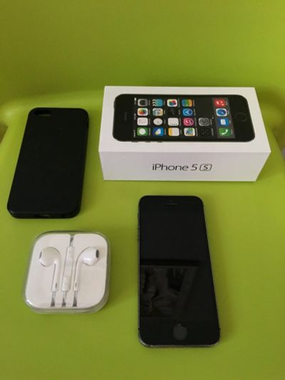 Лот: 12673371. Фото: 1. Apple iPhone 5S | 32gb с !нулёвыми... Смартфоны