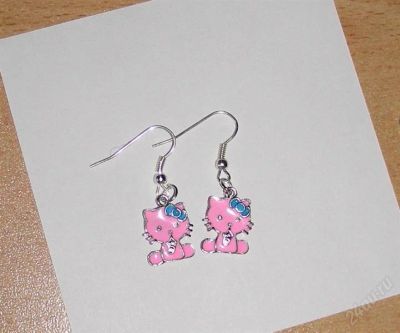 Лот: 738658. Фото: 1. Серьги Hello Kitty розовые. Серьги, каффы