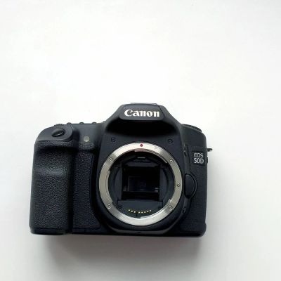 Лот: 18602286. Фото: 1. Canon 50d body (не включается). Цифровые зеркальные