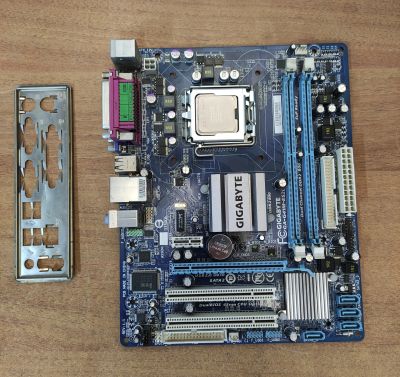 Лот: 18980639. Фото: 1. Материнская плата Gigabyte GA-G41M-ES2L... Материнские платы
