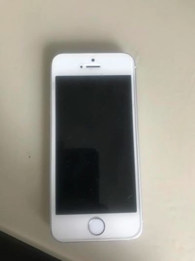 Лот: 10359485. Фото: 1. iPhone 5s 16 Gb. Смартфоны
