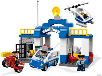 Лот: 13771969. Фото: 1. Набор Lego Duplo Полицейский участок. Конструкторы
