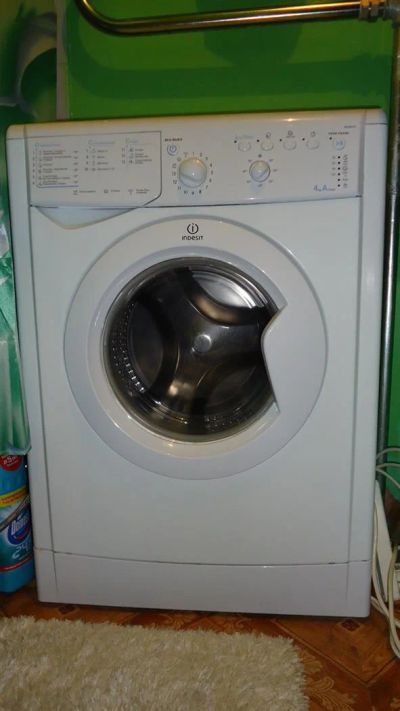 Лот: 3774949. Фото: 1. стиральная машина Indesit IWOB... Стиральные машины