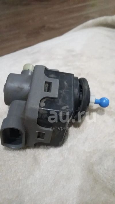 Лот: 25340394. Фото: 1. Корректор фары правой Nissan Tiida... Оптика и освещение