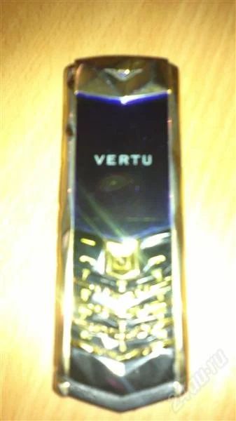 Лот: 1472422. Фото: 1. VERTU. Кнопочные мобильные телефоны