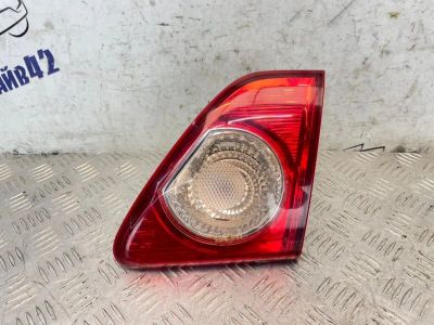 Лот: 25628624. Фото: 1. фонарь в крышку багажника toyota... Двигатель и элементы двигателя