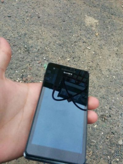 Лот: 5827631. Фото: 1. Sony Xperia v только 3 ДНЯ... Смартфоны