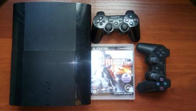 Лот: 9135240. Фото: 1. PS3 super slim 500gb, 2 джойстика... Игровые приставки, консоли