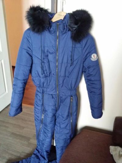 Лот: 6320547. Фото: 1. Продам комбинезон Moncler. Зимняя спортивная одежда