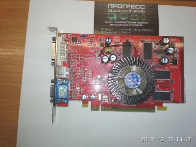 Лот: 15247225. Фото: 1. PCI-E видеокарта Radeon X550 256mb... Видеокарты