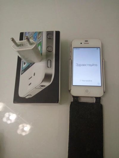 Лот: 9965481. Фото: 1. Iphone 4 32gb. Смартфоны