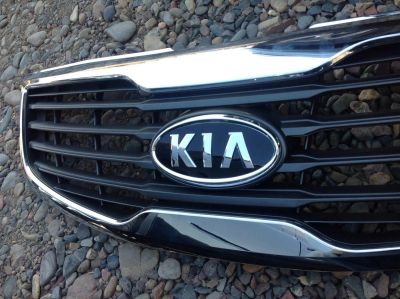 Лот: 5518017. Фото: 1. Решетка радиатора KIA Sportage. Кузов