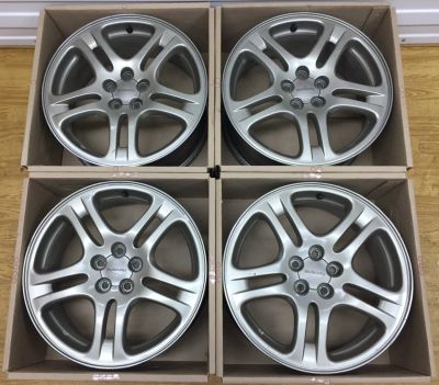 Лот: 17597591. Фото: 1. Оригинальные диски Subaru Impreza... Диски