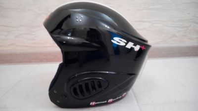 Лот: 6725177. Фото: 1. Горнолыжный шлем HELmET ItALY. Другое (лыжи)