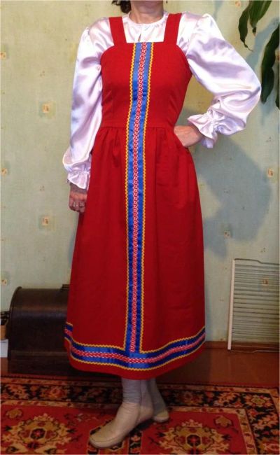 Лот: 6620961. Фото: 1. Сарафан+блузка атласная. Взрослые карнавальные костюмы
