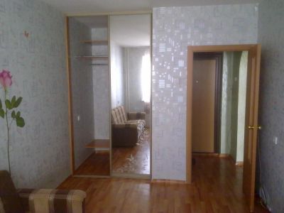 Лот: 5355512. Фото: 1. Сдам 1-комнатную квартиру Калинина... Квартиры, студии