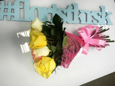 Лот: 6826071. Фото: 1. Букет из 15 роз. Эквадор. Крупный... Свежие цветы