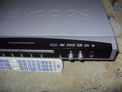 Лот: 469127. Фото: 1. DVD-плеер DAEWOO DN-3100S с DivX... DVD, Blu-Ray плееры