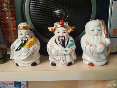 Лот: 12990965. Фото: 1. Три звездных старца, фарфор, Китай. Фарфор, керамика