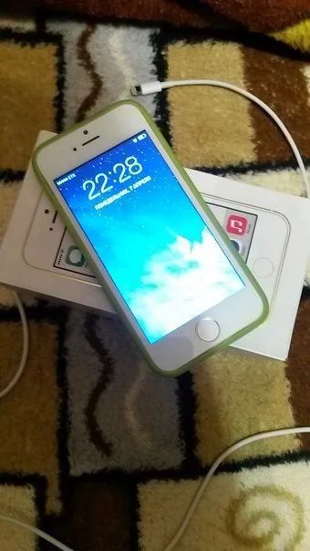 Лот: 3947055. Фото: 1. iPhone 5s копия на андройде, 1... Смартфоны