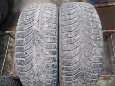 Лот: 21220302. Фото: 1. 2шт 205-60-16 Bridgestone Spike-01. Шины