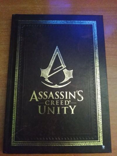 Лот: 16482697. Фото: 1. Artbook Assassins creed unity. Другое (игровые приставки, консоли, видеоигры)