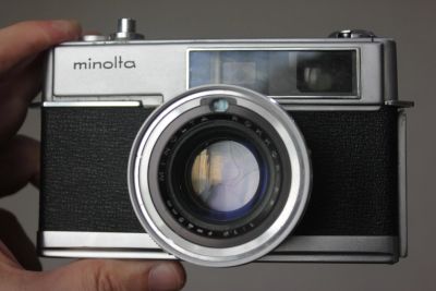 Лот: 17958043. Фото: 1. Фотоаппарат Minolta Hi-Matik 7... Плёночные дальномерные, шкальные