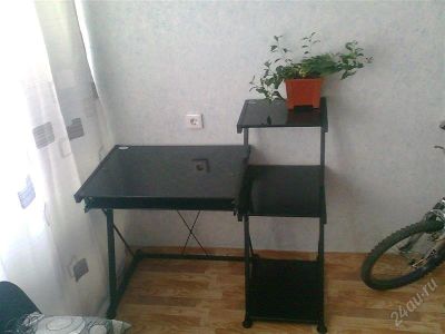 Лот: 1288893. Фото: 1. Компьютерный стол(Коленое стекло... Столики, стулья, парты