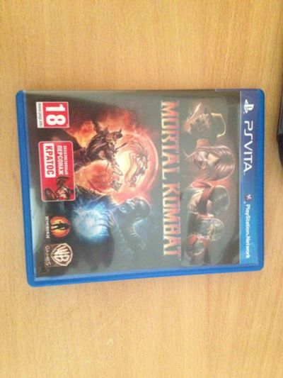 Лот: 7326470. Фото: 1. Ps vita (3G/Wi-Fi) + игра. Игровые приставки, консоли