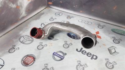 Лот: 23587884. Фото: 1. Патрубок впускной Mercedes G400... Двигатель и элементы двигателя