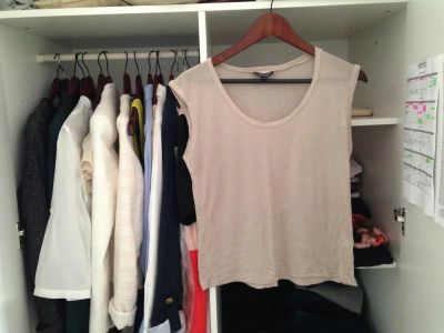 Лот: 3056250. Фото: 1. Базовая майка бежевого цвета Topshop... Футболки, топы и майки