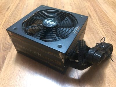 Лот: 23272351. Фото: 1. Thermaltake Smart SE 630W. Корпуса, блоки питания