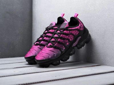 Лот: 16228681. Фото: 1. Кроссовки Nike Air VaporMax Plus... Кеды, кроссовки, слипоны