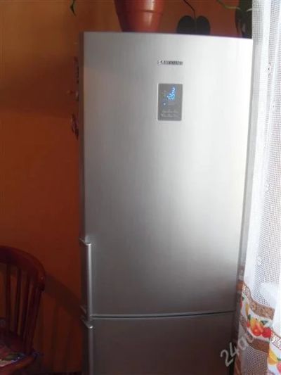 Лот: 1082890. Фото: 1. Холодильник Samsung RL34EGMS. Холодильники, морозильные камеры
