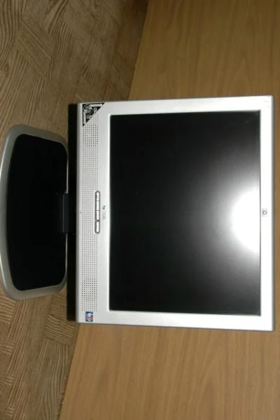 Лот: 8950052. Фото: 1. Монитор HP 1530. ЖК-мониторы