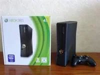 Лот: 3241940. Фото: 1. xbox 360 slim. Игровые приставки, консоли