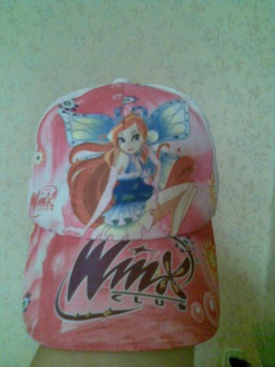 Лот: 5990958. Фото: 1. бейсболка 52-54 принт Winx. Головные уборы