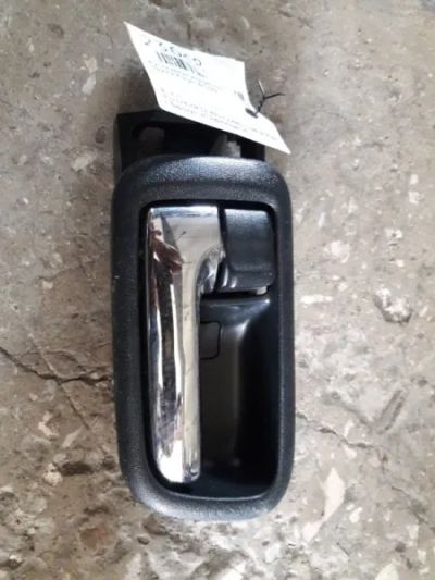 Лот: 21412728. Фото: 1. ручка двери внутренняя Toyota... Двигатель и элементы двигателя