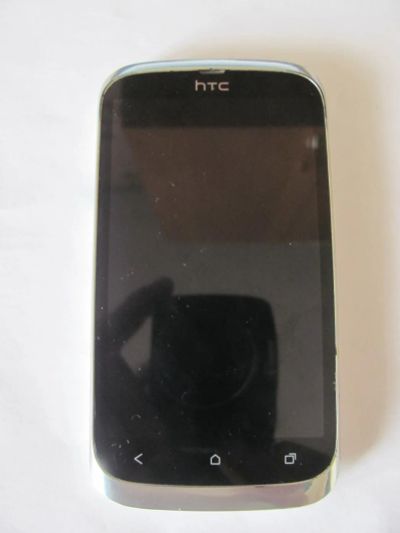 Лот: 7175056. Фото: 1. HTC Desire U Dual SIM RUS не включается. Смартфоны