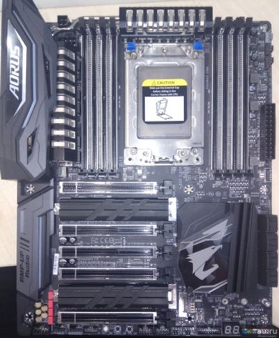 Лот: 13850068. Фото: 1. материнская плата x399 Aorus Gaming... Материнские платы