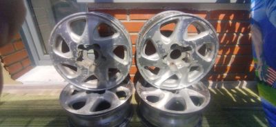 Лот: 20615812. Фото: 1. Диски литые r15 на toyota. Диски