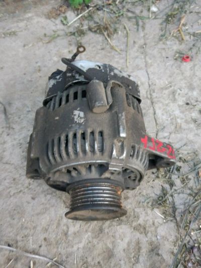 Лот: 12006108. Фото: 1. Генератор Toyota 1jz фишка круглая. Электрооборудование