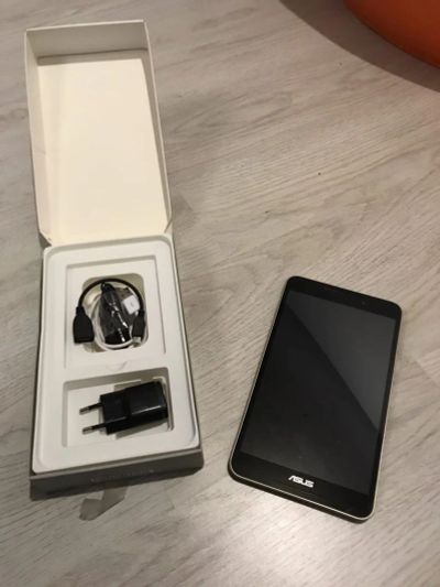 Лот: 16438826. Фото: 1. Планшет Asus Fonepad 8 16 Гб 3G... Планшеты