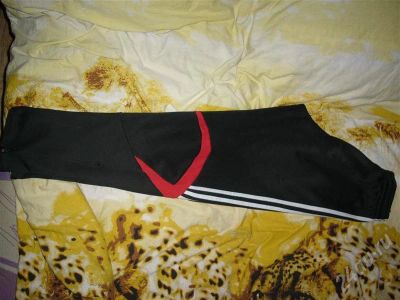 Лот: 576116. Фото: 1. Продам штаны adidas зауженные. Верхняя одежда