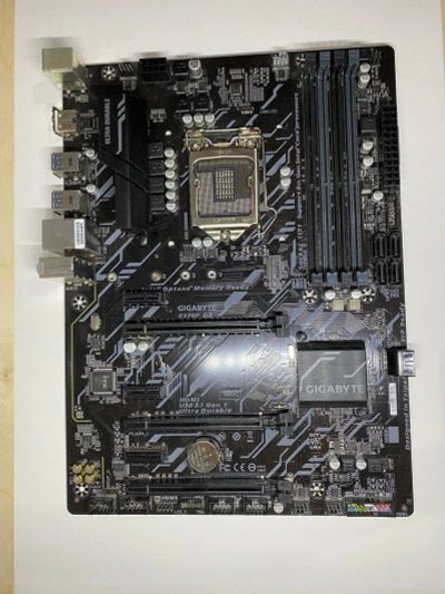 Лот: 21509242. Фото: 1. Материнская плата gigabyte Z370P... Материнские платы