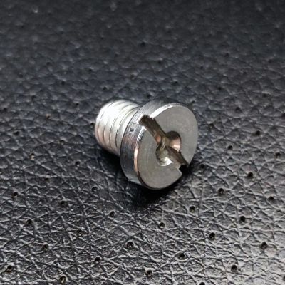 Лот: 23425418. Фото: 1. Сливной болт Yamaha (90340-08002-00... Запчасти для лодок, катеров, лодочных моторов