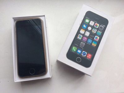 Лот: 9907394. Фото: 1. iPhone 5s Space Gray 16Gb. Смартфоны